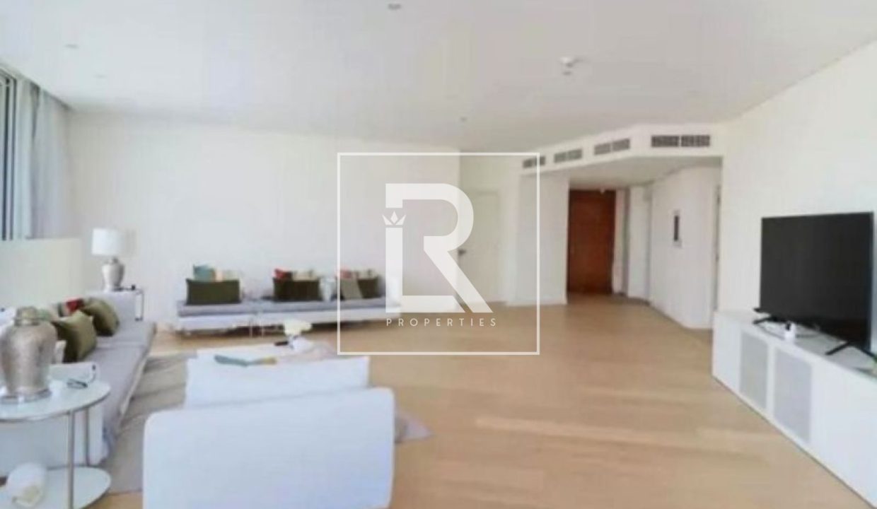 property_1722923639_18048184042