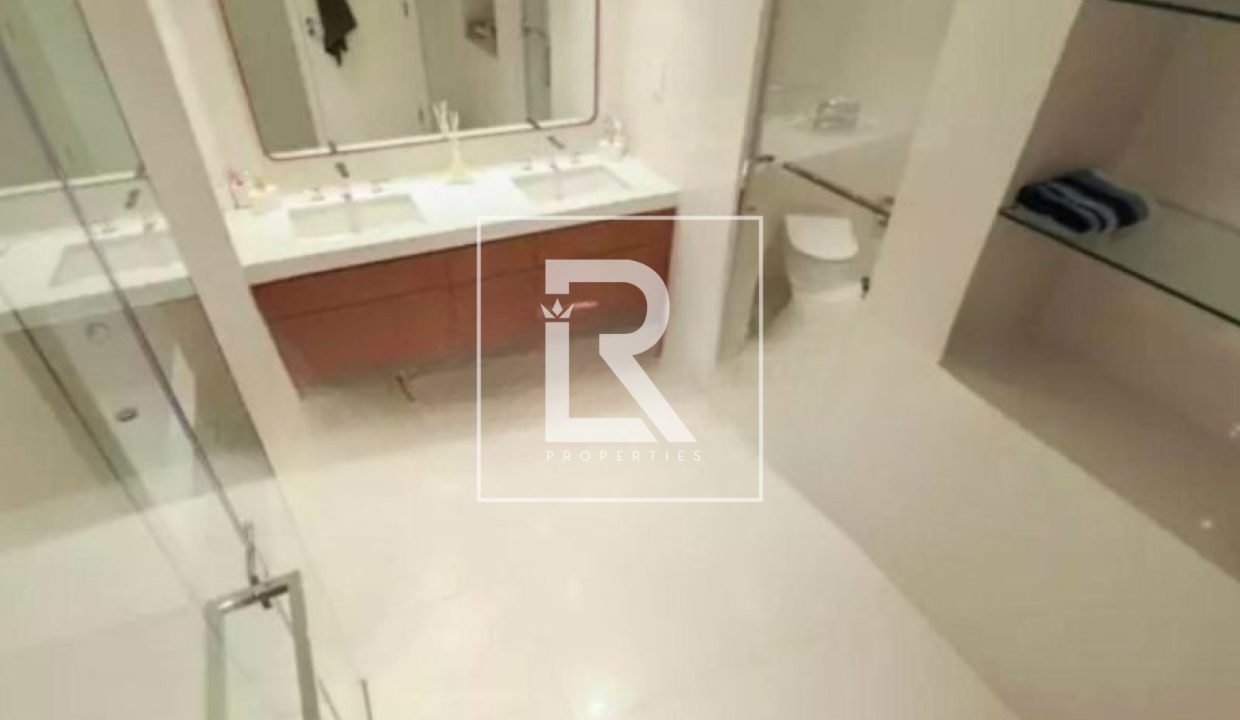 property_1722923641_17979462907