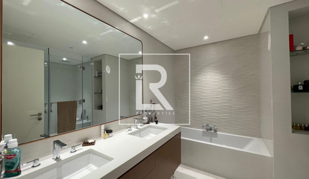 property_1733490694_18841038154