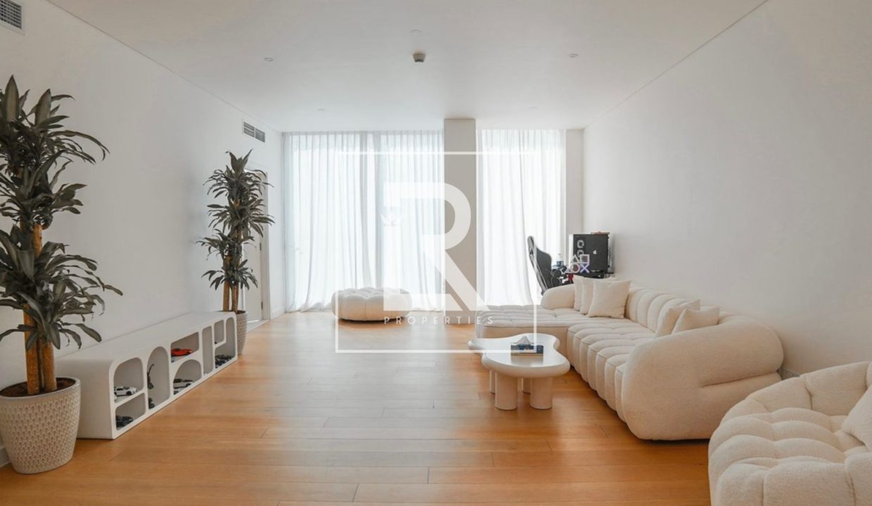 property_1733490704_39812796815