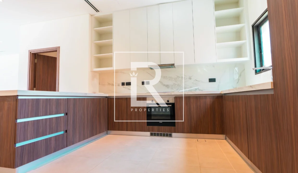 property_5026_68e65dbceaf30_1759927740_150631366416