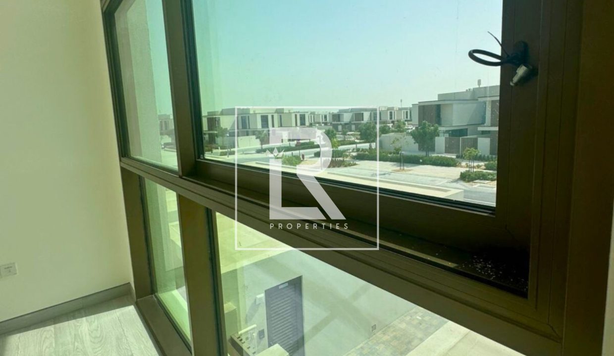 property_5240_6912f8b46ed19_1762850996_16376791389