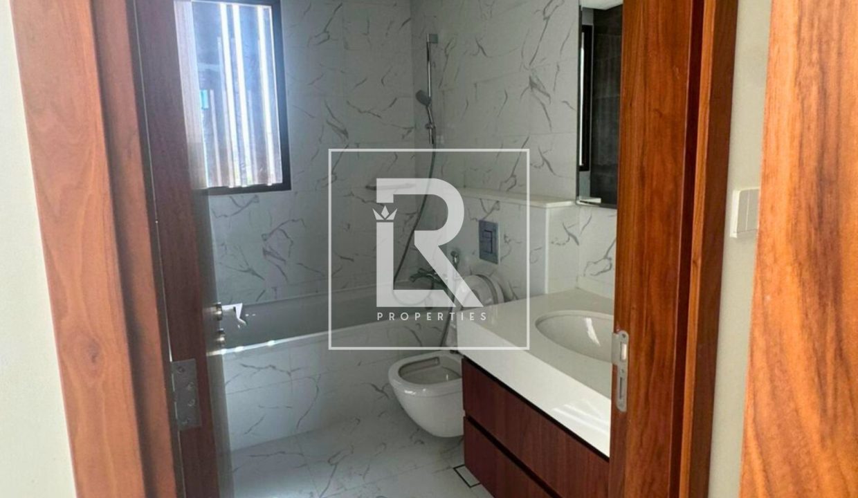 property_5240_6912f8b48c046_1762850996_33155503210