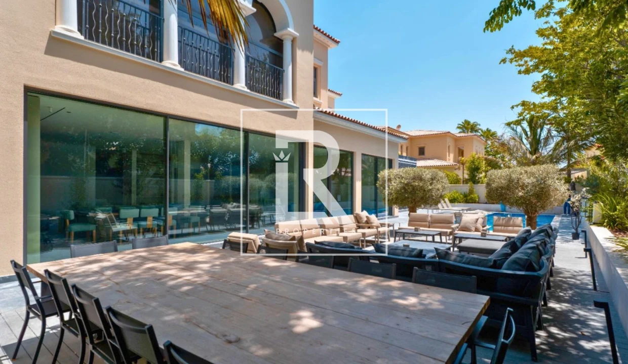 property_4997_68de44506b993_1759396944_9503701219