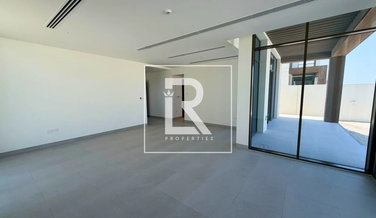 property_5028_68e4f6f776294_1759835895_93742683611