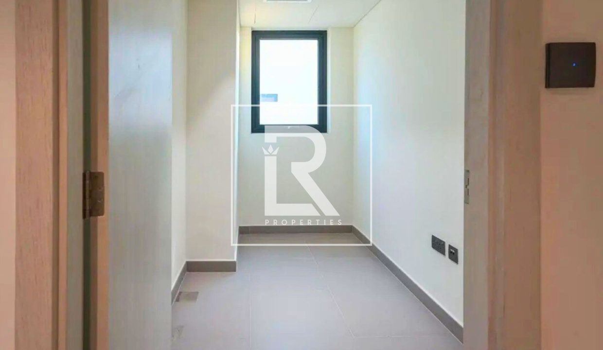 property_5271_691b1293df93f_1763381907_65152537311