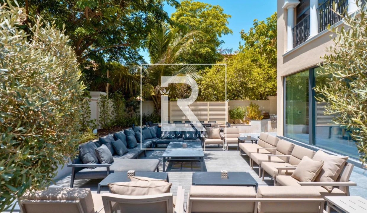 property_4997_68de444e23a75_1759396942_81389315118