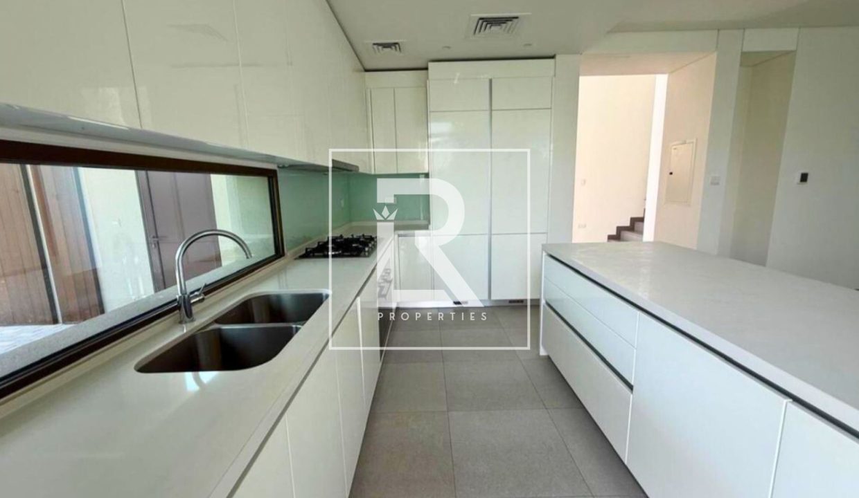 property_5339_6939613f3ec59_1765368127_41043451413