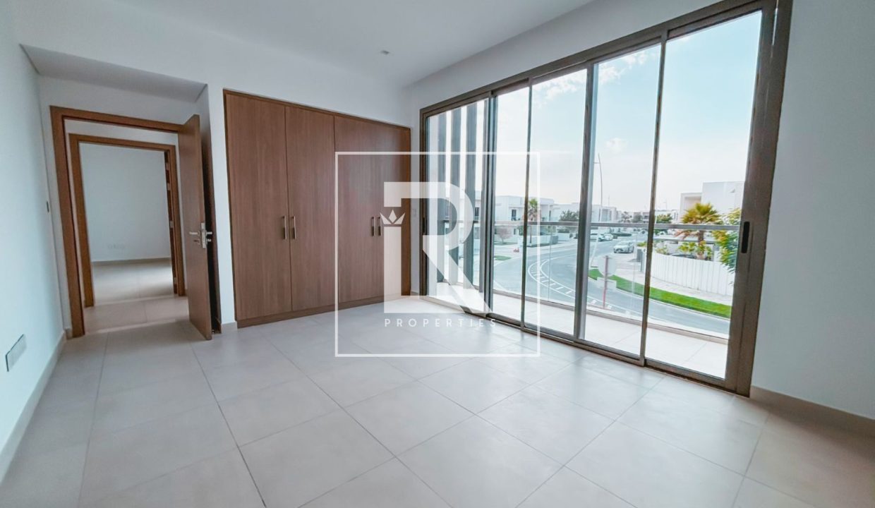 property_5266_6942b05982a53_1765978201_77473300212