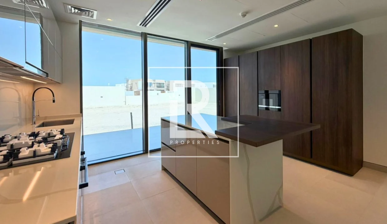 property_5028_68e4f6f21c2d4_1759835890_2855300496