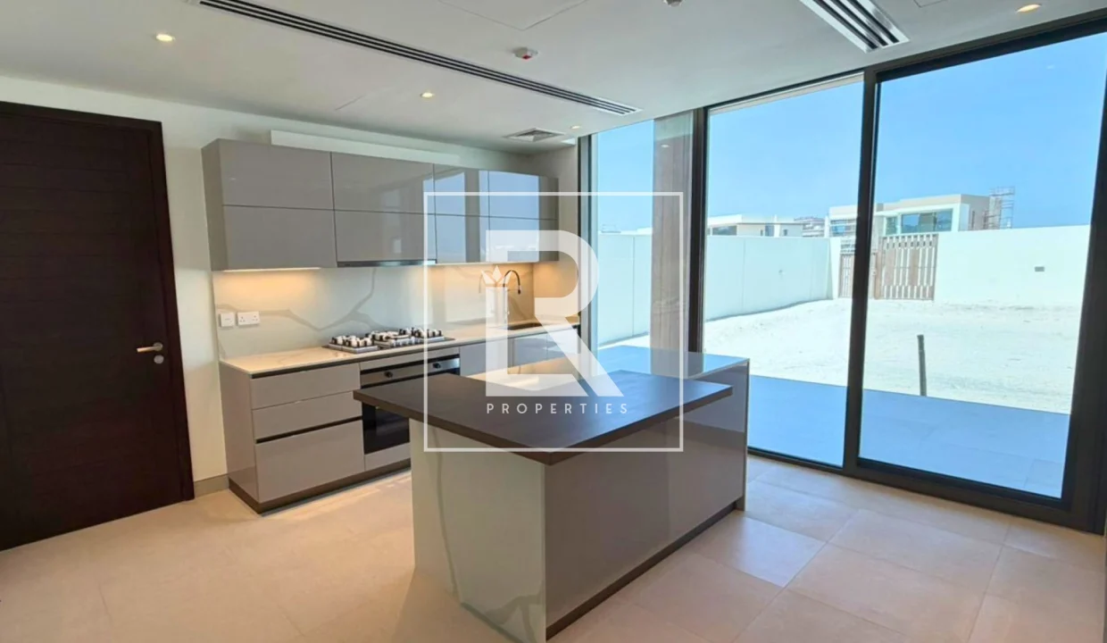 property_5028_68e4f6f5a7b35_1759835893_15998512429