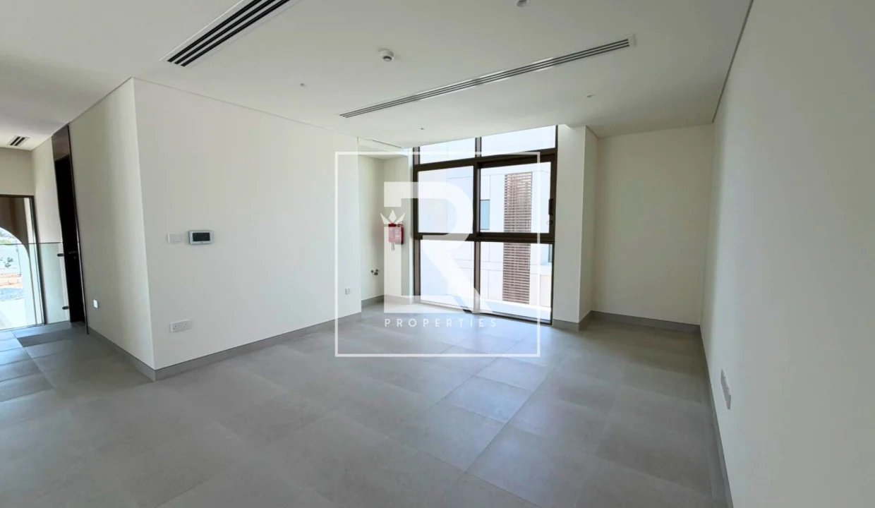 property_5028_68e4f6f779103_1759835895_50493950412