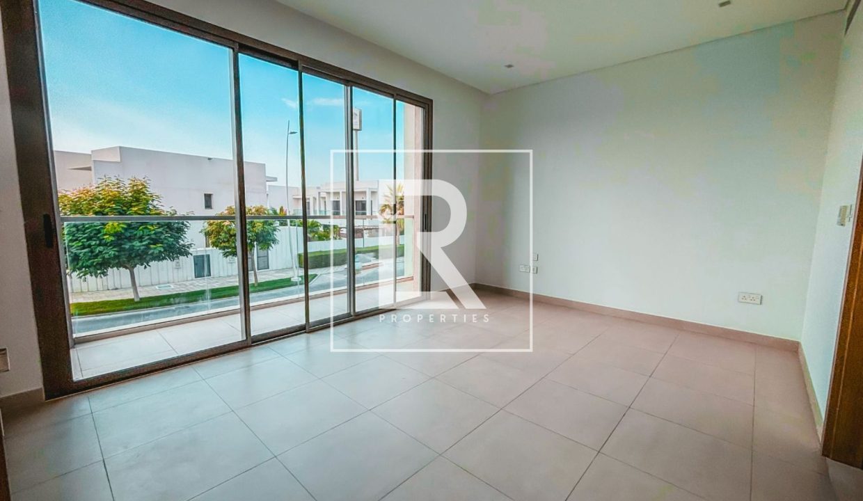 property_5266_6942b05aed657_1765978202_171878424813