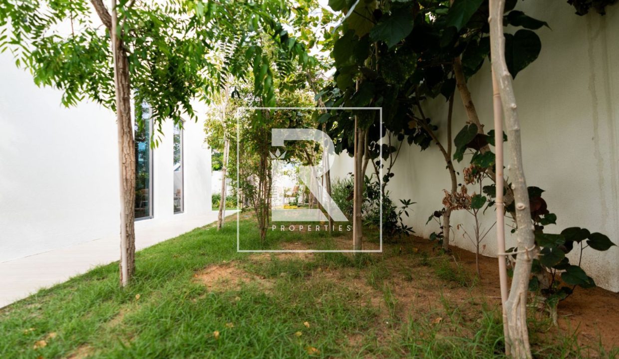 property_5817_69d0ef49f0449_1775300425_57124071711