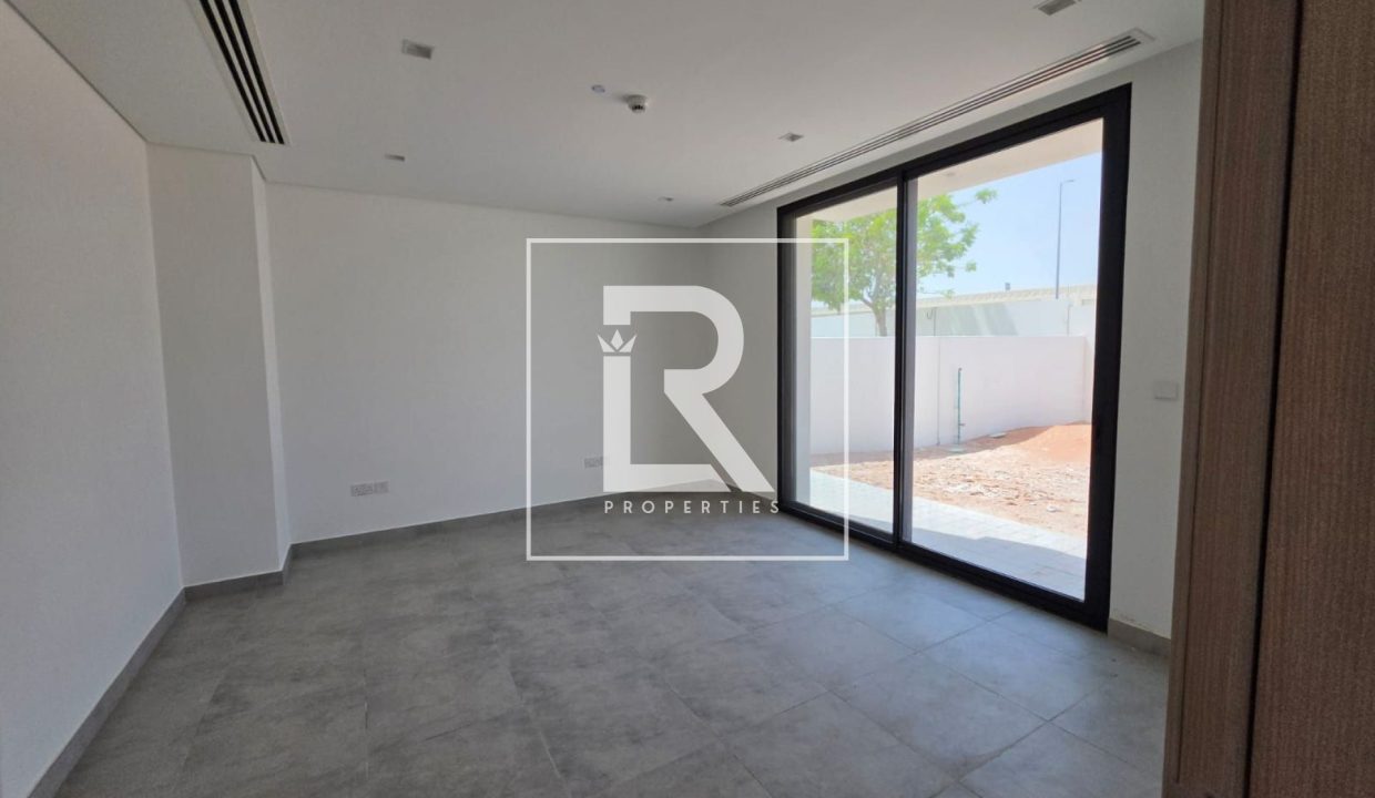 property_6773_6a8951d86b2c1_1787384280_130251693010